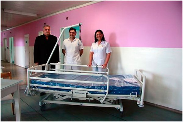 Die Neurologie in Trnava erhielt ein großzügiges Geschenk von HKS Forge – ein elektrisches Klinikbett sowie Möbel